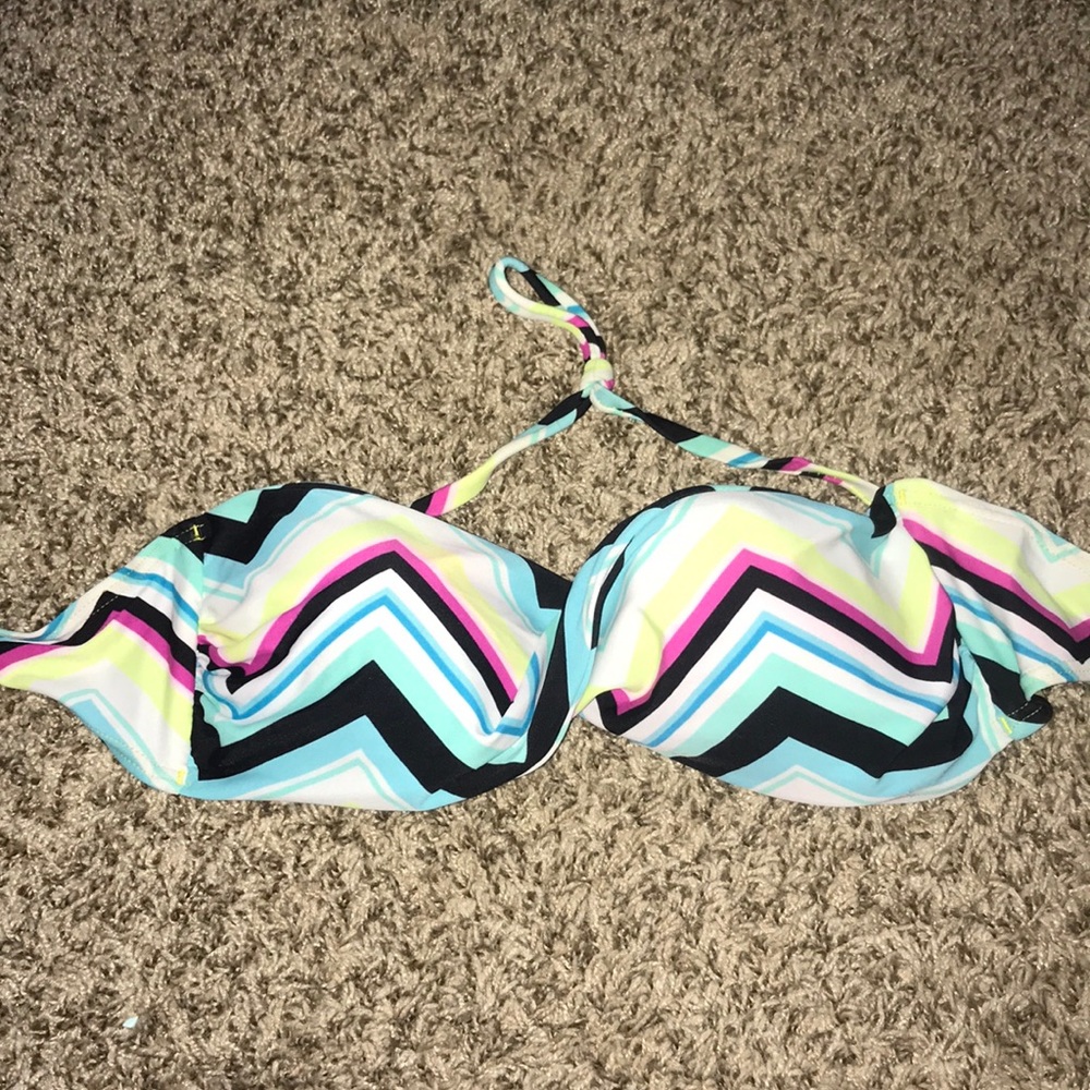 Malibu Bikini Chevron  Top